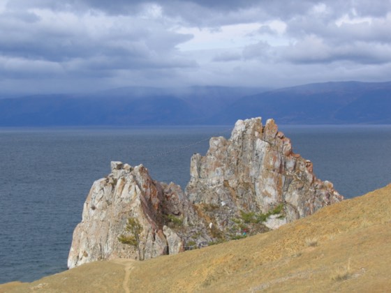 Скала Шаманка с гребня